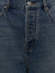 BIG OL' SHORT DENIM
