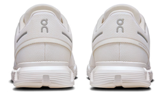 On Running Cloud 6 White (Women’s)