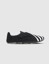 PHARRELL WILLIAMS YOGA VARIO "BLACK/WHITE"