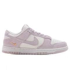 Women's Dunk Low SE - Sail/Pearl Pink/White/Metallic Gold