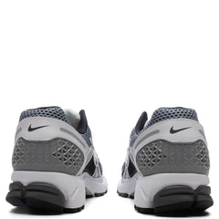 Zoom Vomero 5 SE SP - Dark Grey/Black/White/Sail