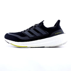 ADIDAS ULTRABOOST LIGHT