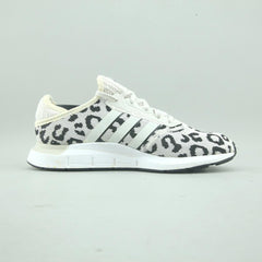 ADIDAS SWIFT RUN X