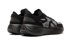 Delta 3 Low "Black Anthracite" DN2647 060