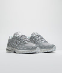 New Balance 1906W Shoes - Silver Metallic / White