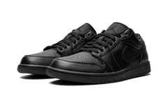1 Low "Triple Black" 553558 093