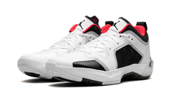 37 Low "Siren Red" DQ4122 100