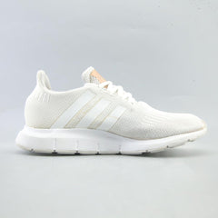 ADIDAS  SWIFT RUN X