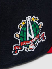 A MA MANIÉRE  5950 A LOGO HAT