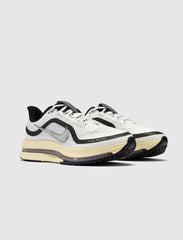 A MA MANIÉRE X PEGASUS PREMIUM "SUMMIT WHITE"
