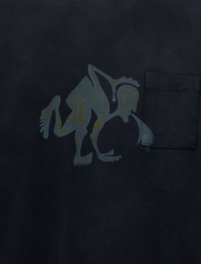 PUKE T-SHIRT