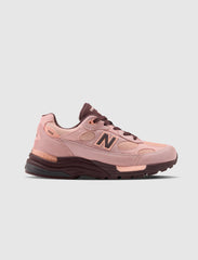 992 "PINK CHALK"