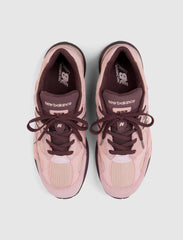 992 "PINK CHALK"