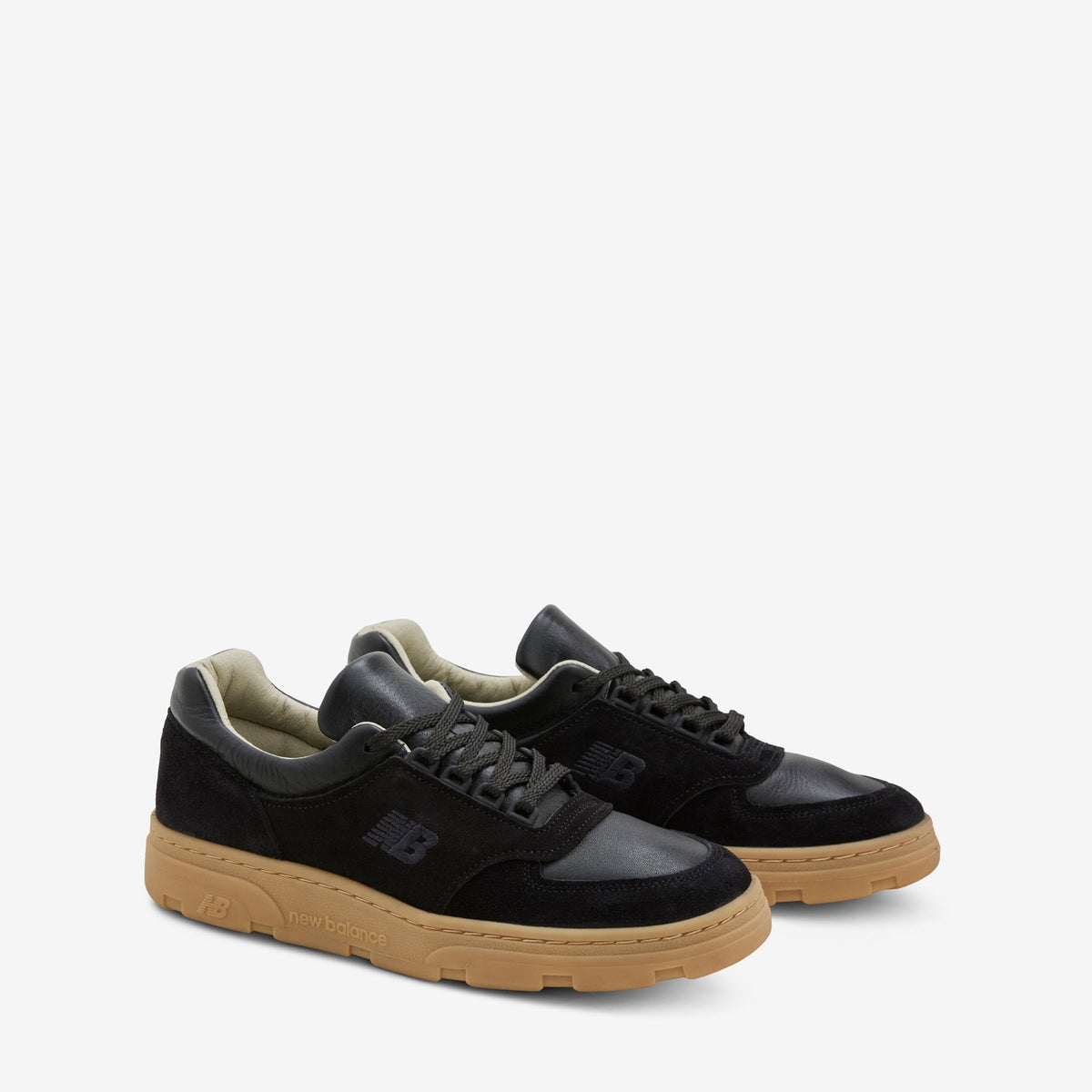 UADWKKB Black | Chipmunk | Gum