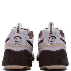 Travis Scott Zoom Field Jaxx - White/Light Chocolate/White