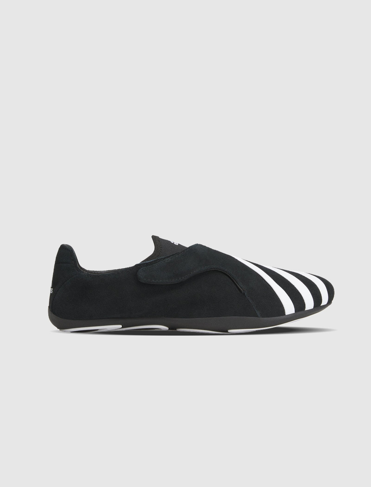 PHARRELL WILLIAMS YOGA VARIO "BLACK/WHITE"