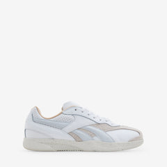 Hammer Street White | Chalk | Moon