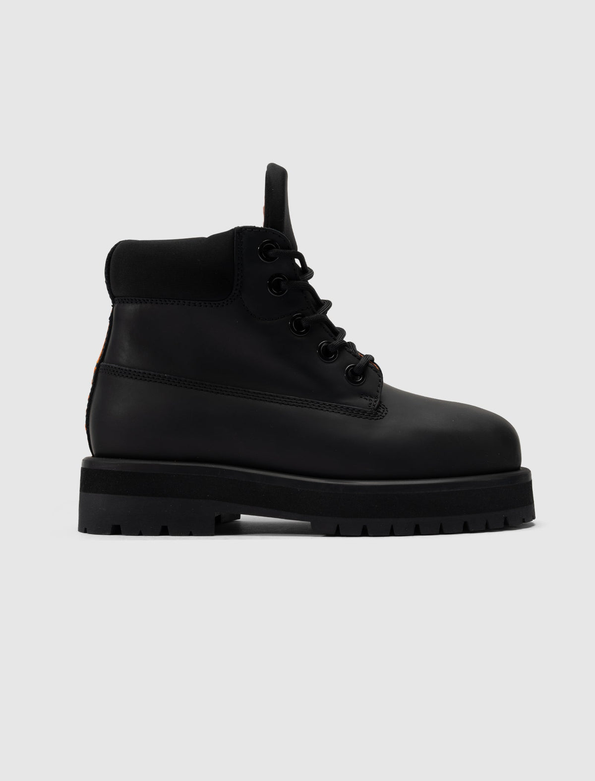 STRADA BLACK