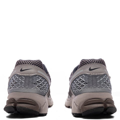 Zoom Vomero 5 - College Grey/Black/Cave Stone