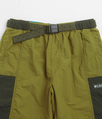 Columbia Sequoia Grove Woven 7" Shorts - Mossy Green / Greenscape