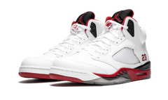 5 Retro "Fire Red" 136027 120