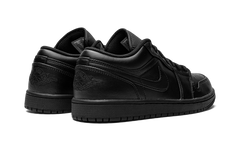 1 Low "Triple Black" 553558 093