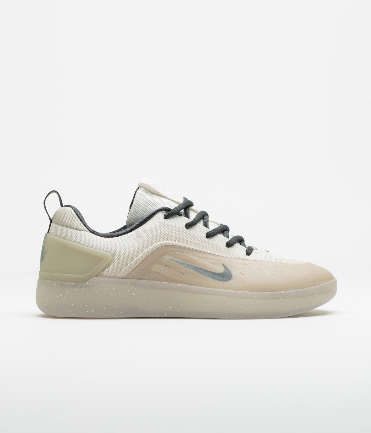 Nike SB Nyjah 4 Shoes - Desert Khaki / Dark Smoke Grey
