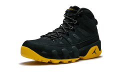 9 Retro Boot PE "Michigan State University" MNJDLS266 817838